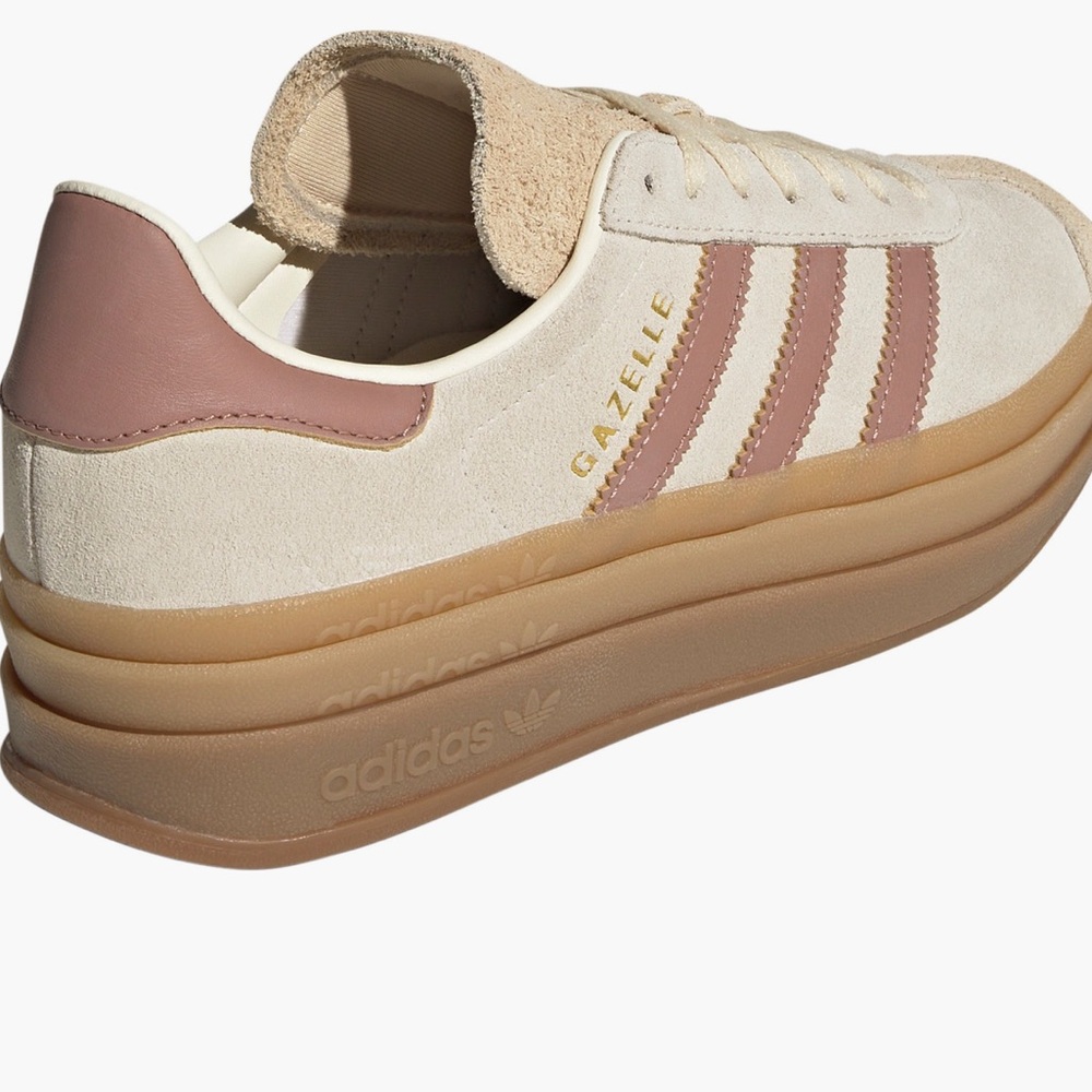 BNWT! Adidas Gazelle Bold Platform Sneaker (women) Cream White / Clay / Sand - Picture 3 of 9